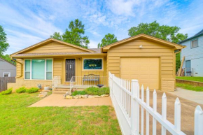 Family-Friendly Sand Springs Home about 8 Mi to Tulsa!